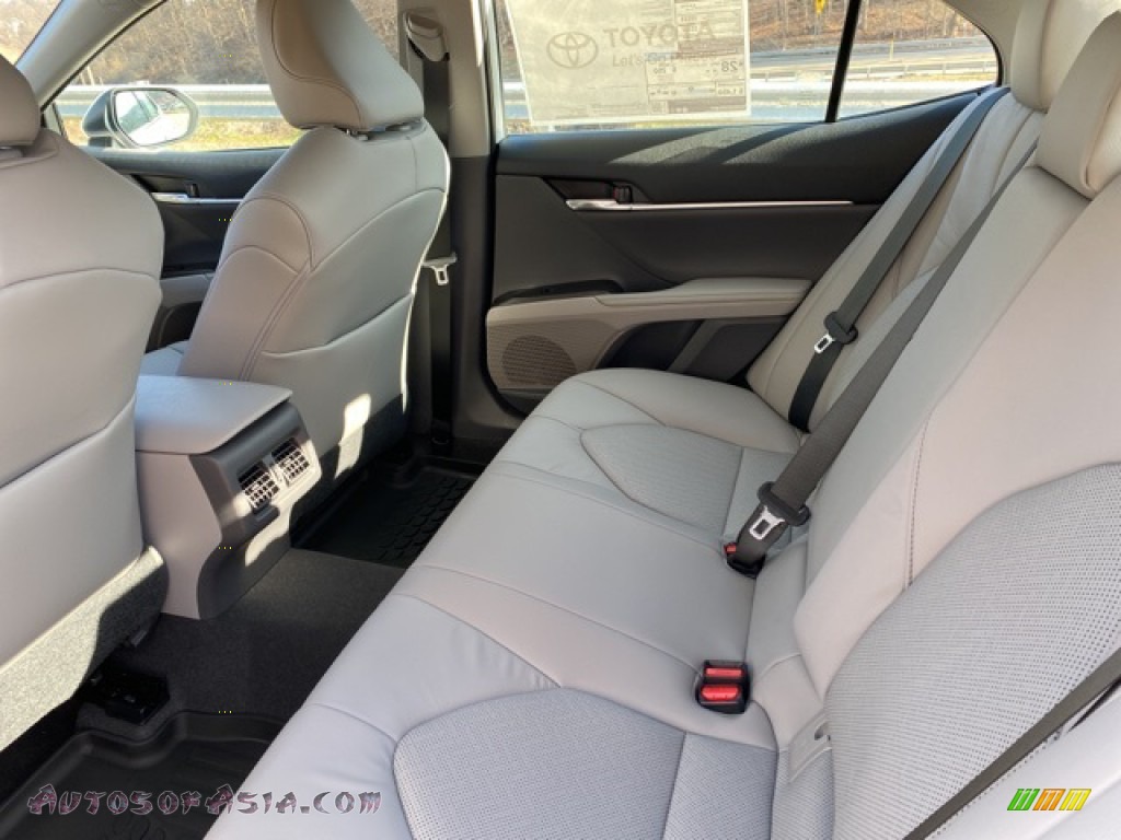 2021 Camry XLE AWD - Wind Chill Pearl / Ash photo #25