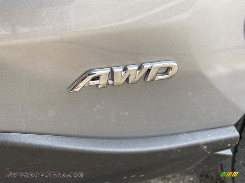 2021 RAV4 XLE AWD Hybrid - Silver Sky Metallic / Light Gray photo #26