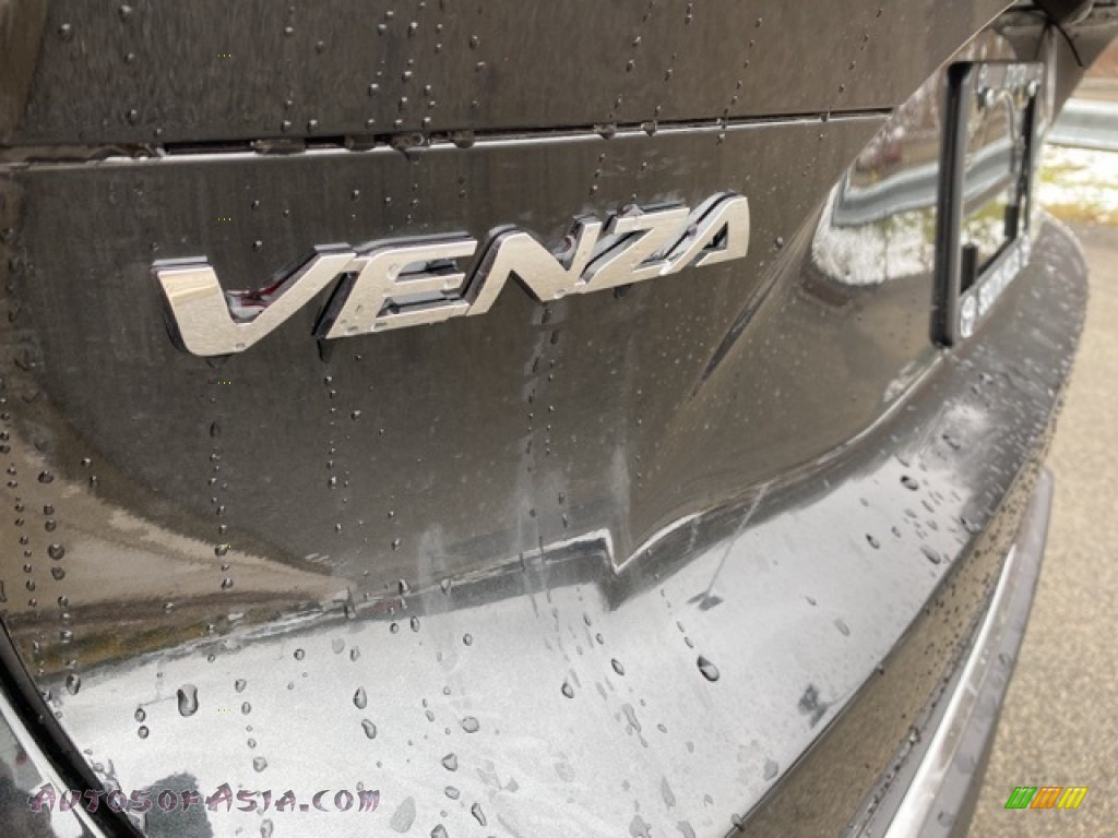 2021 Venza Hybrid Limited AWD - Celestial Black / Black photo #27