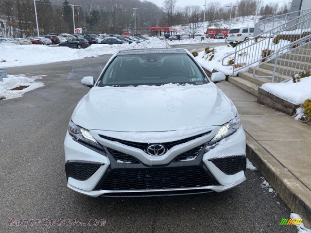 2021 Camry XSE AWD - Wind Chill Pearl / Black photo #12
