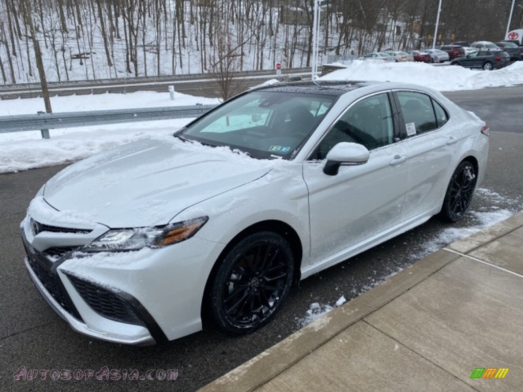 2021 Camry XSE AWD - Wind Chill Pearl / Black photo #13
