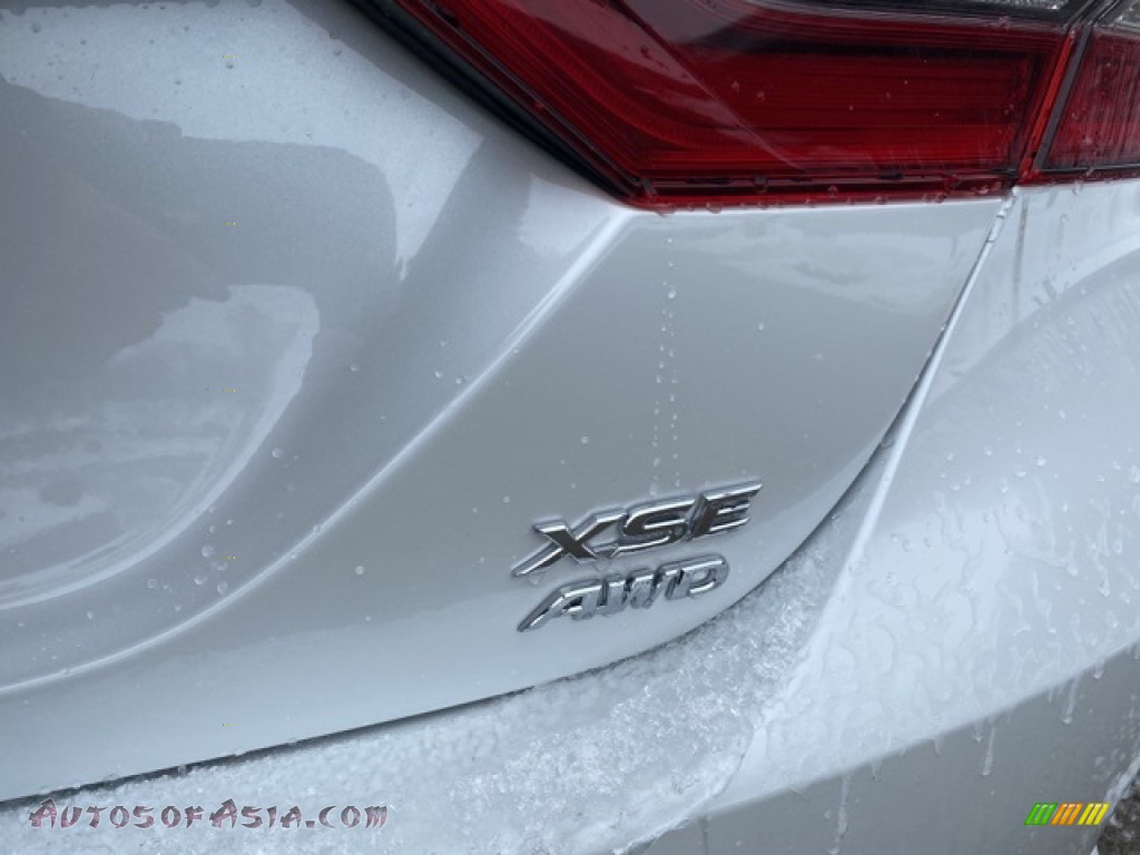 2021 Camry XSE AWD - Wind Chill Pearl / Black photo #24