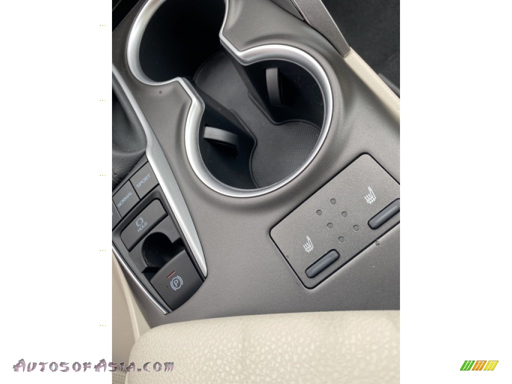 2021 Camry XLE AWD - Wind Chill Pearl / Black photo #18