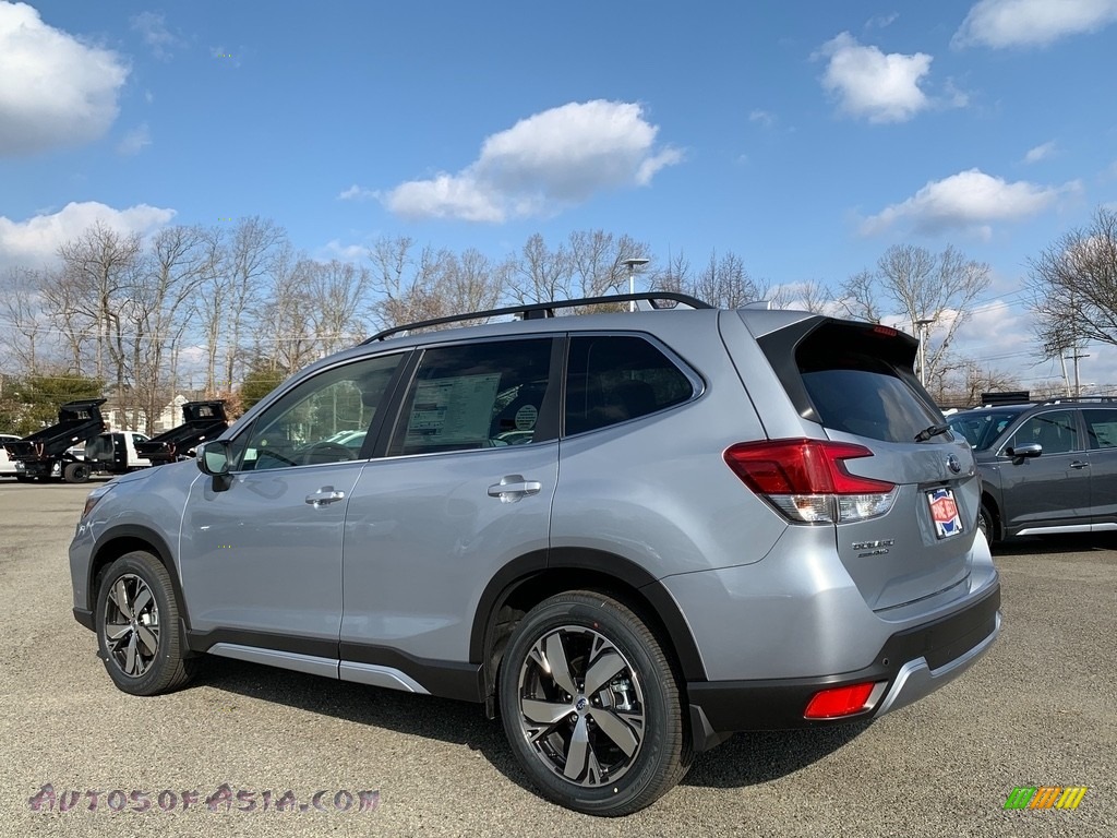 2021 Forester 2.5i Touring - Ice Silver Metallic / Gray photo #6
