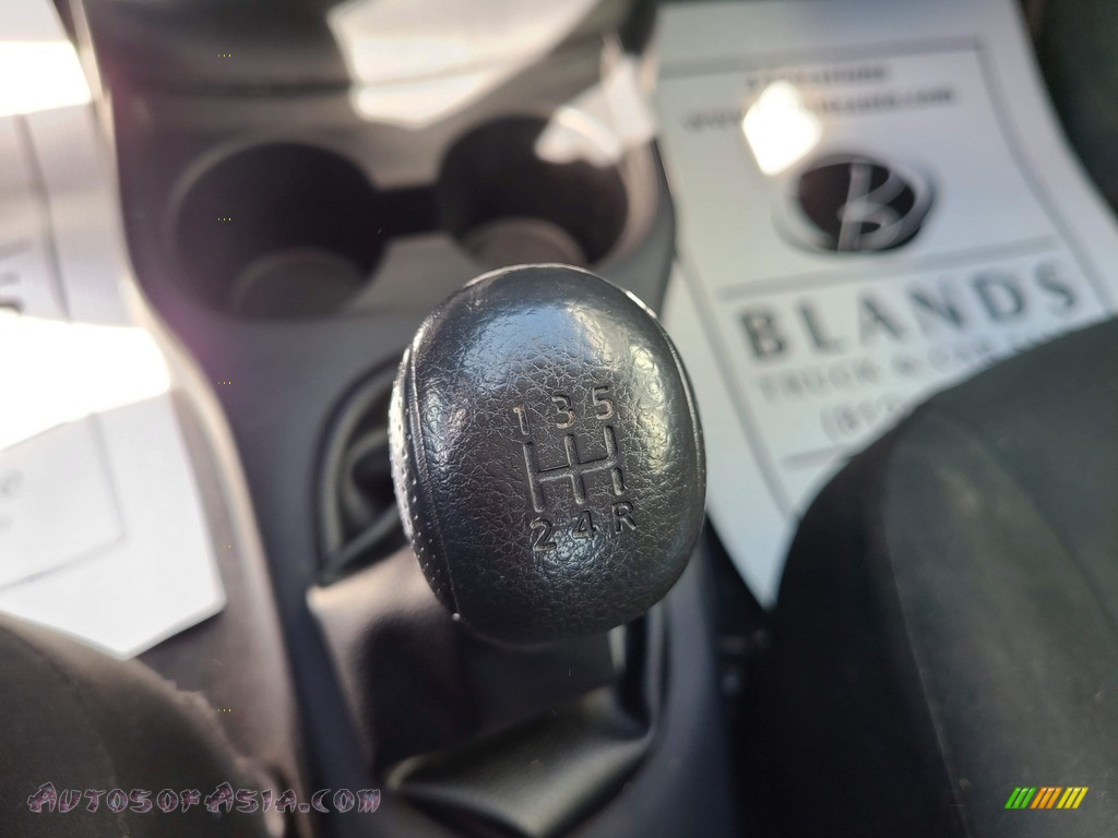 2013 Versa 1.6 S Sedan - Super Black / Charcoal photo #8