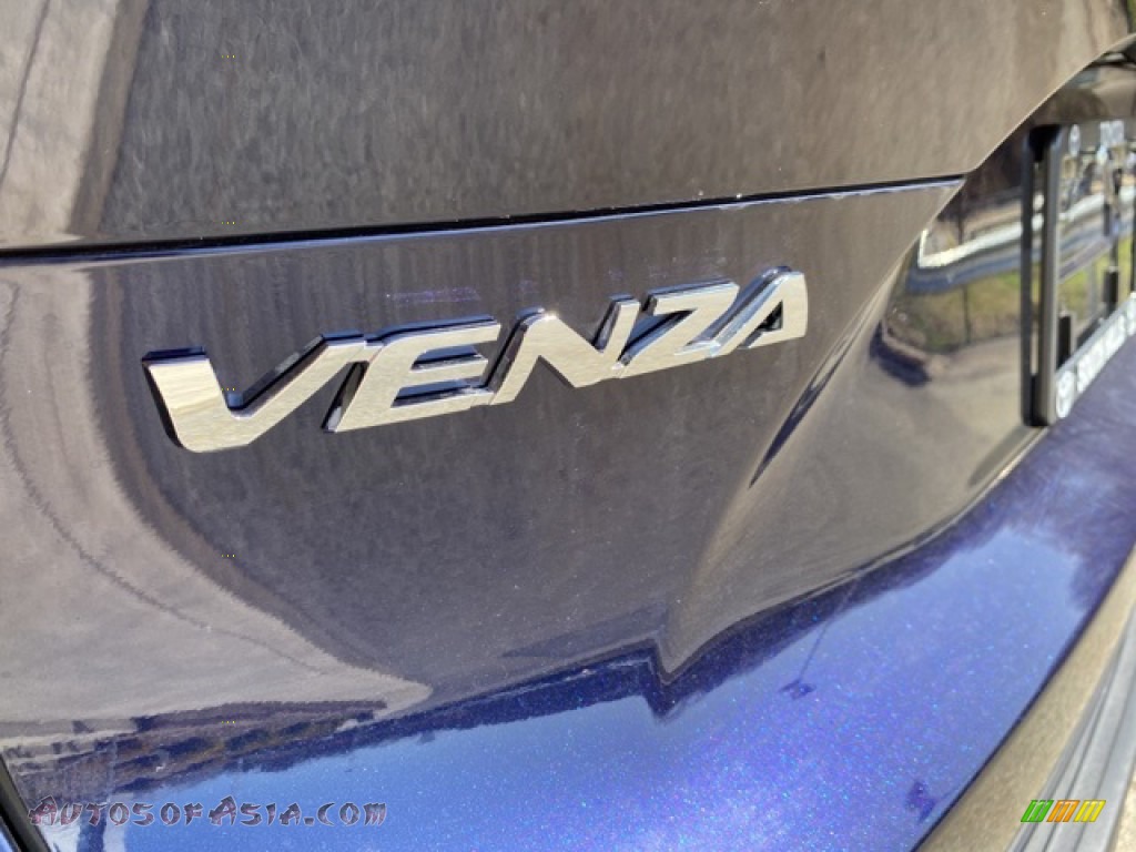 2021 Venza Hybrid LE AWD - Blueprint / Black photo #22