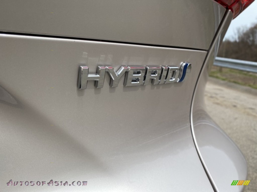 2021 Venza Hybrid LE AWD - Titanium Glow / Boulder photo #21