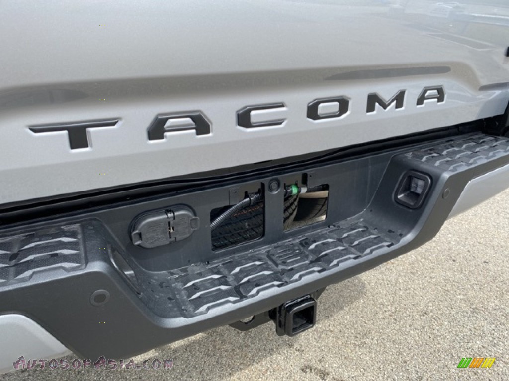 2021 Tacoma TRD Sport Double Cab 4x4 - Silver Sky Metallic / TRD Cement/Black photo #22