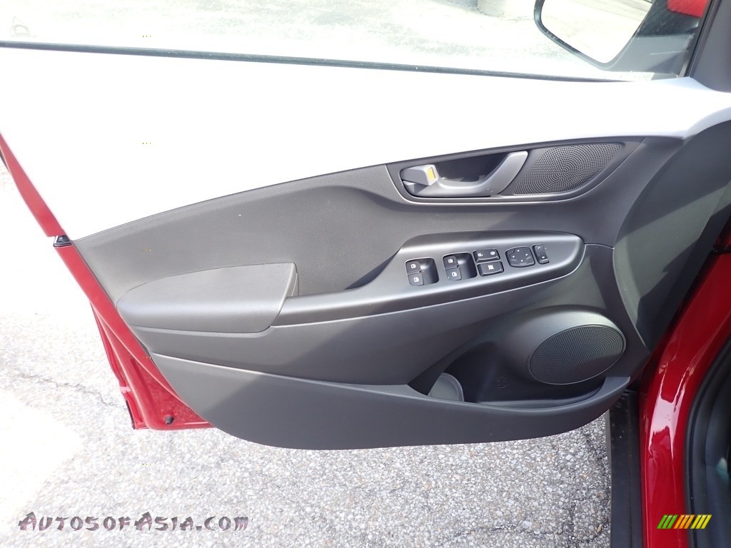 2021 Kona SE AWD - Pulse Red / Black photo #11