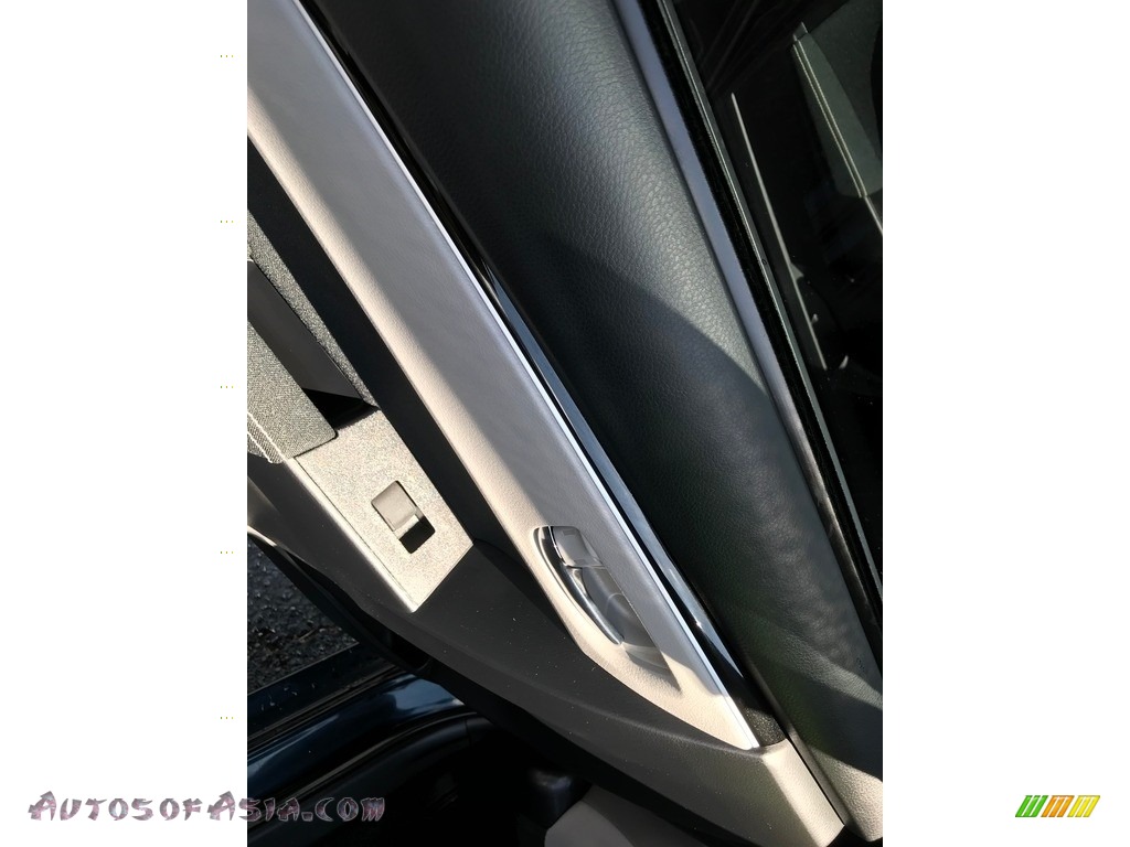 2019 Corolla L - Galactic Aqua Mica / Steel Gray photo #26