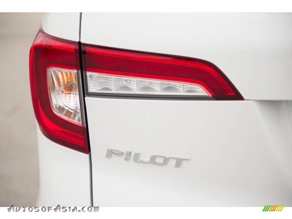2021 Pilot Special Edition AWD - Platinum White Pearl / Black photo #6
