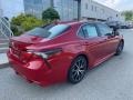 Toyota Camry SE Hybrid Supersonic Red photo #8