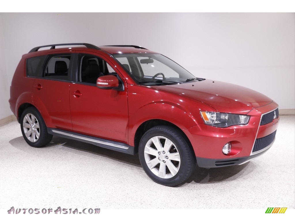 Rally Red Metallic / Black Mitsubishi Outlander SE AWD