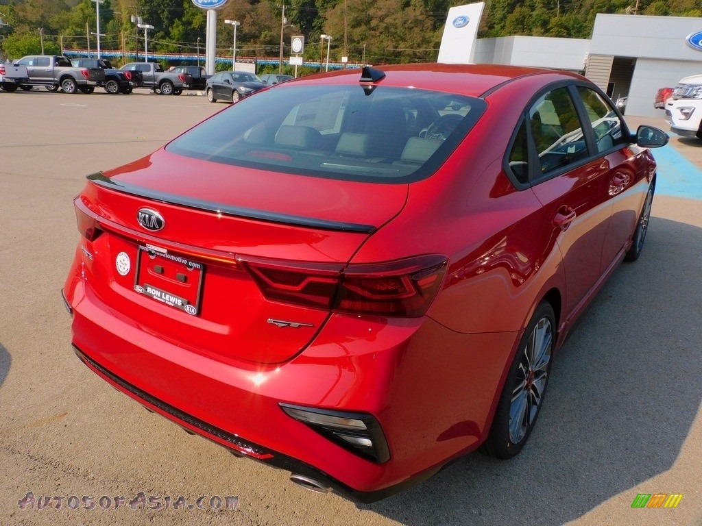 2021 Forte GT - Currant Red / Black photo #2