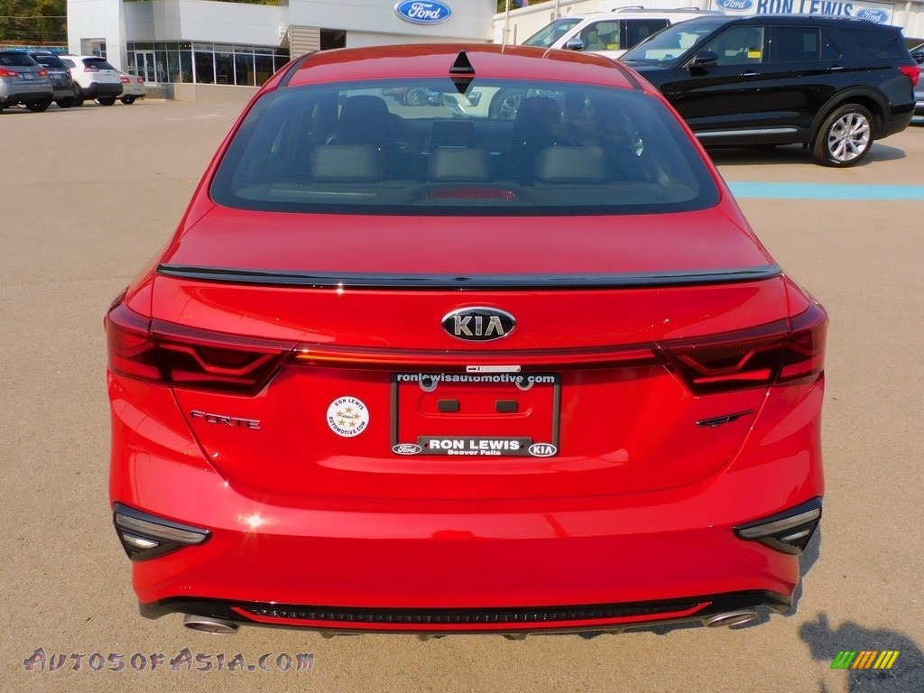 2021 Forte GT - Currant Red / Black photo #3