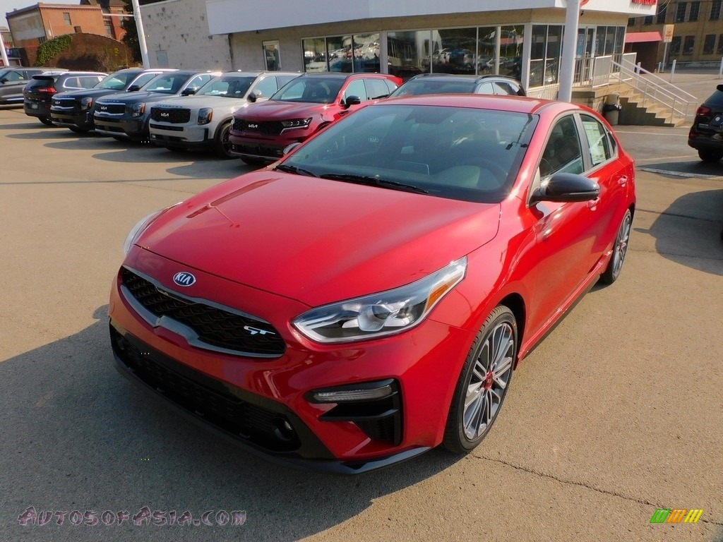 2021 Forte GT - Currant Red / Black photo #7