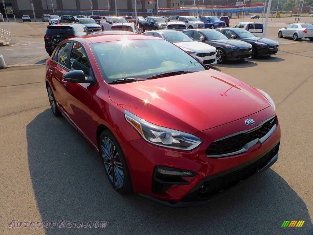 2021 Forte GT - Currant Red / Black photo #9