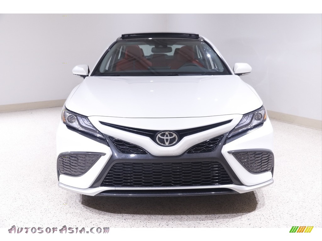 2021 Camry XSE - Wind Chill Pearl / Cockpit Red photo #2