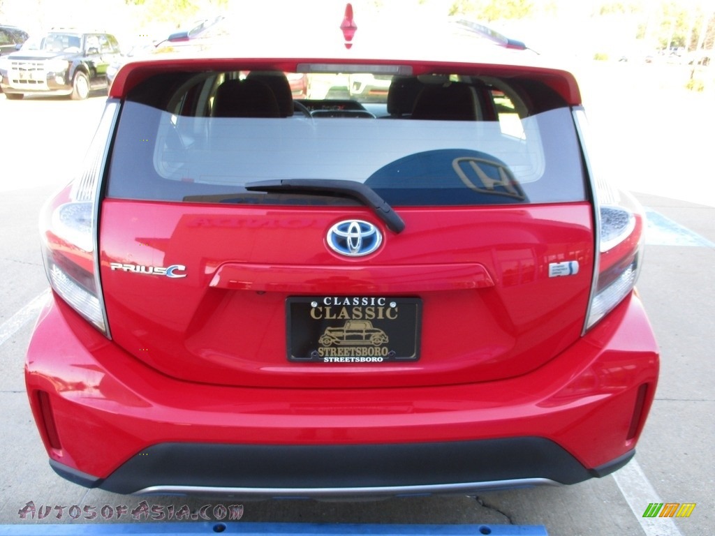 2018 Prius c Two - Absolutely Red / Gray/Dark Gray Two-Tone photo #6