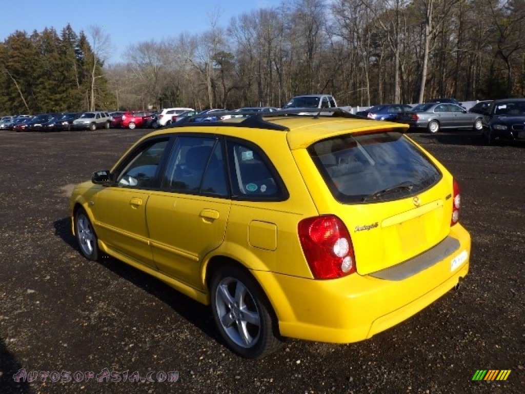 2002 Protege 5 Wagon - Vivid Yellow / Off Black photo #4