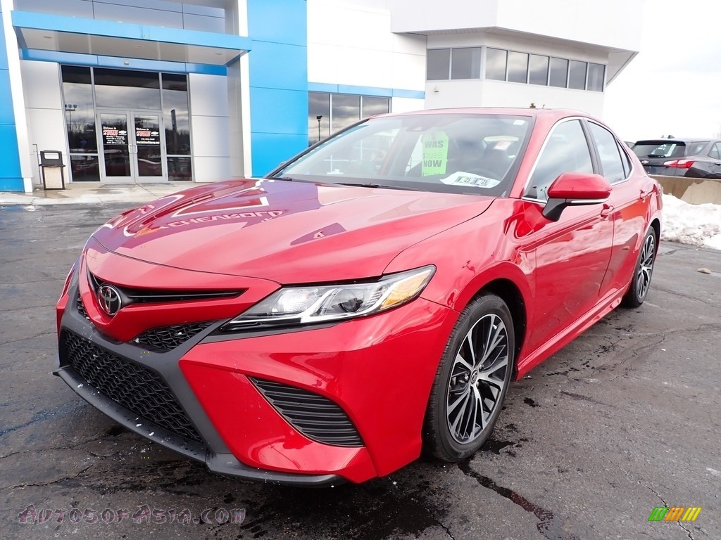 2020 Camry SE AWD - Supersonic Red / Black photo #2