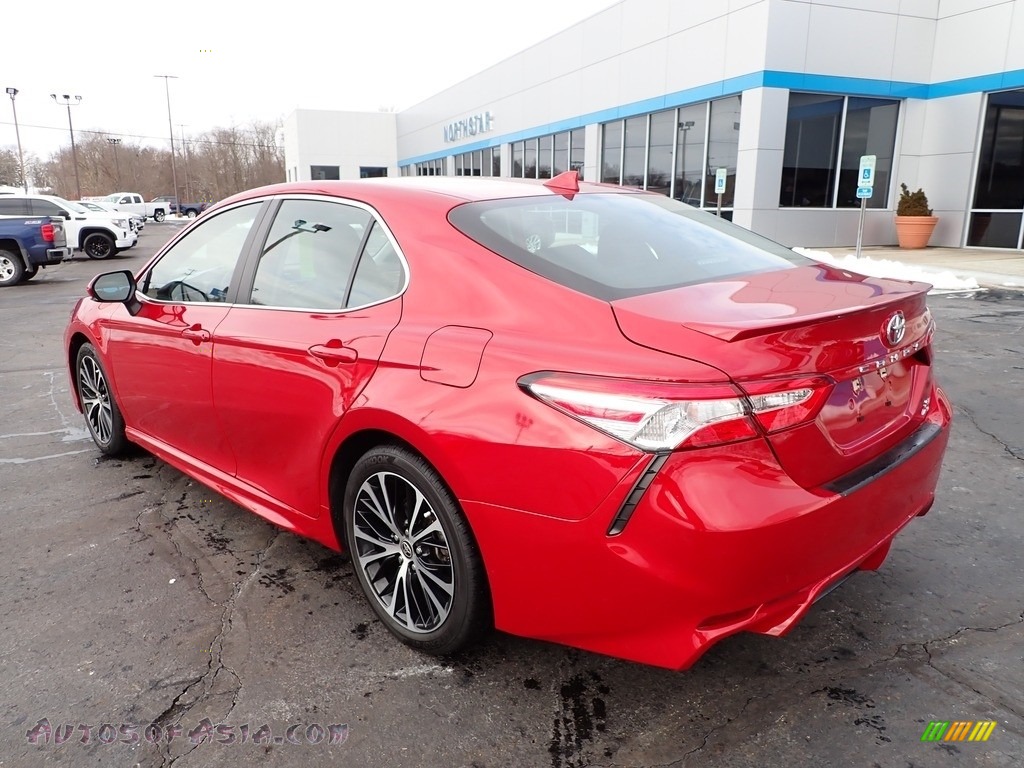 2020 Camry SE AWD - Supersonic Red / Black photo #4