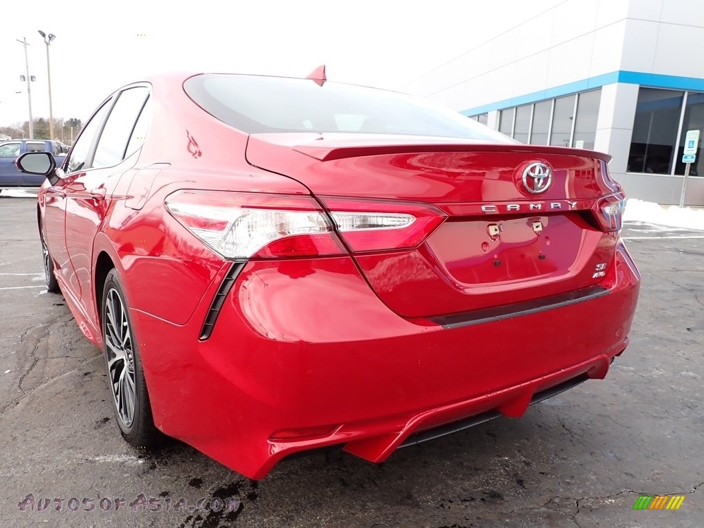 2020 Camry SE AWD - Supersonic Red / Black photo #5