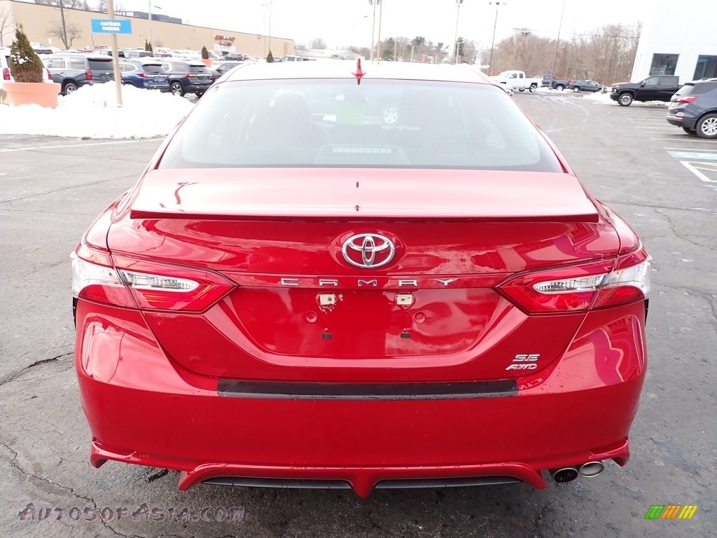 2020 Camry SE AWD - Supersonic Red / Black photo #6