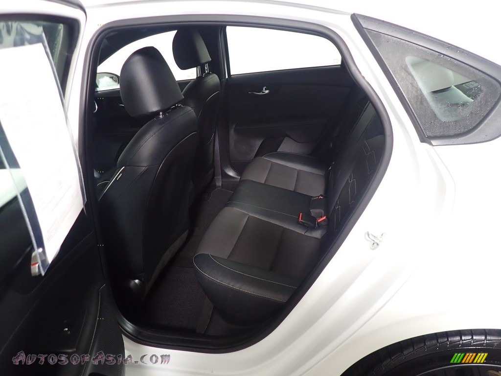2021 Forte GT-Line - Clear White / Black photo #36