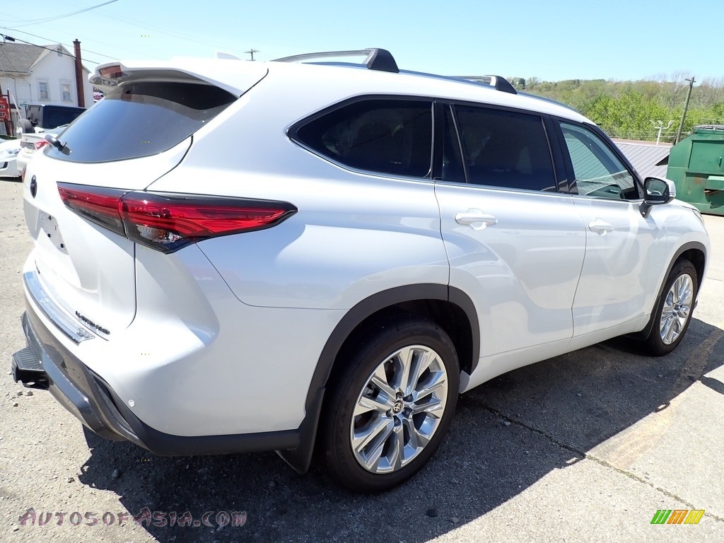 2022 Highlander Limited AWD - Wind Chill Pearl / Graphite photo #3