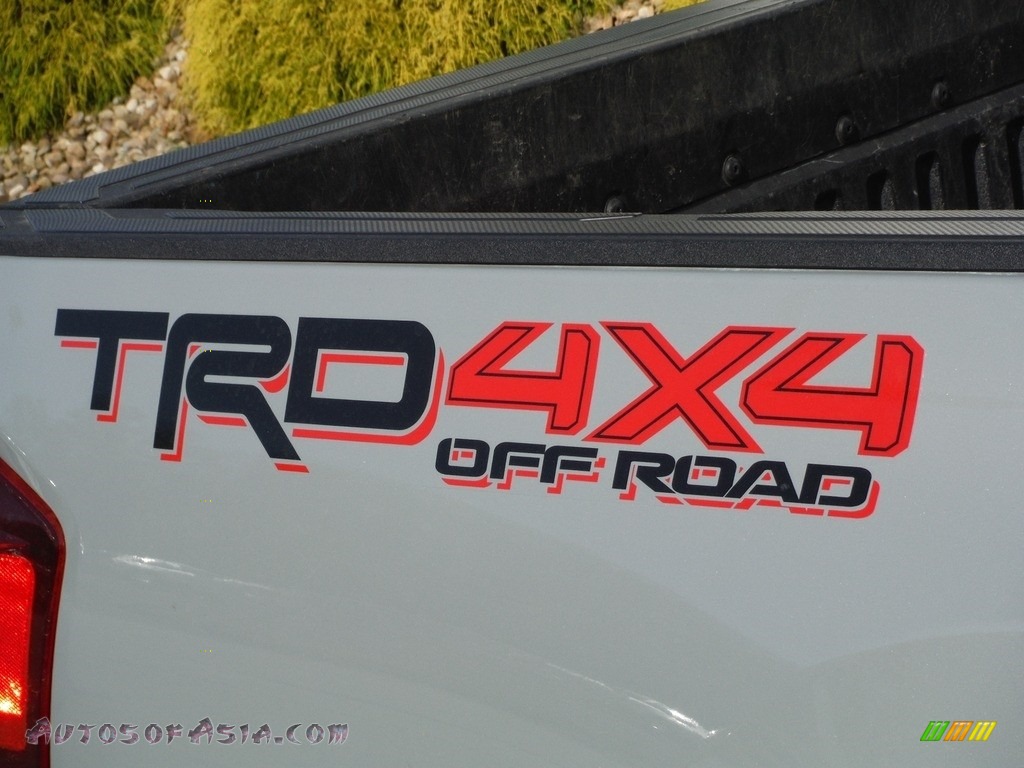 2018 Tacoma TRD Off Road Double Cab 4x4 - Cement / Graphite w/Gun Metal photo #12