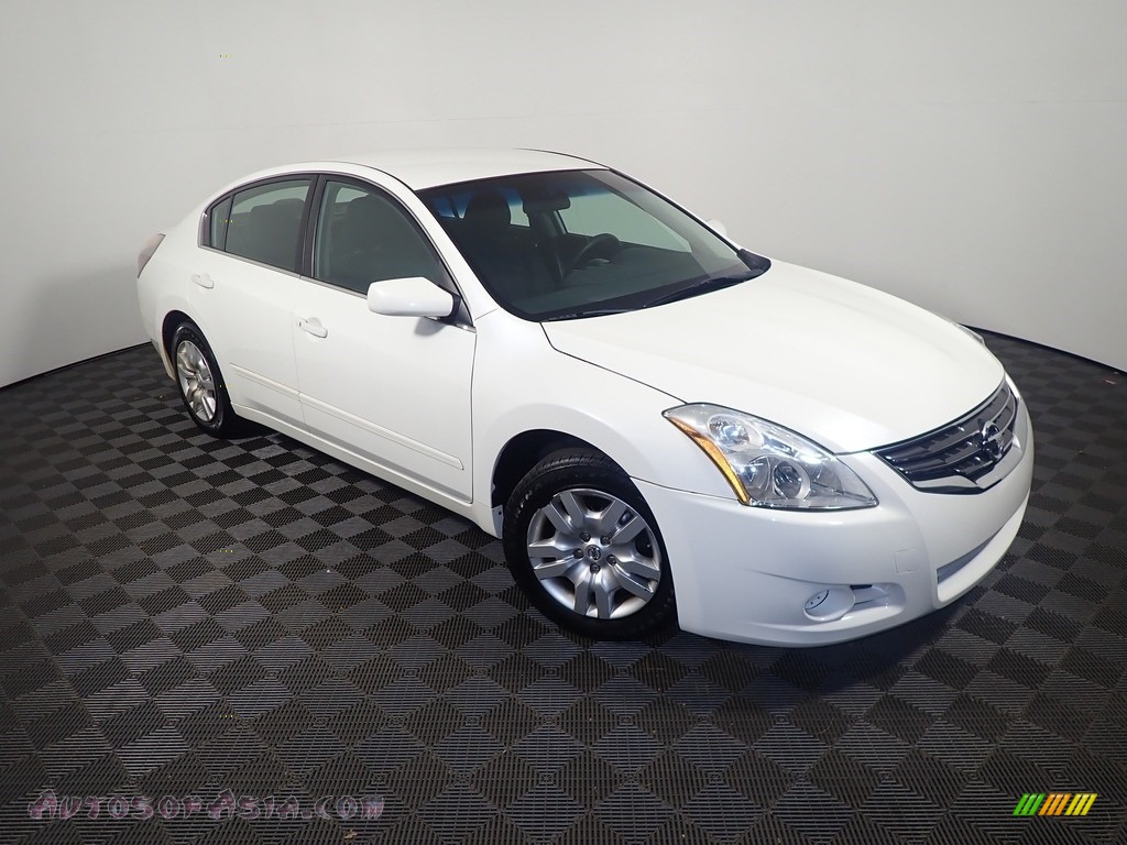 2012 Altima 2.5 S - Winter Frost White / Charcoal photo #2