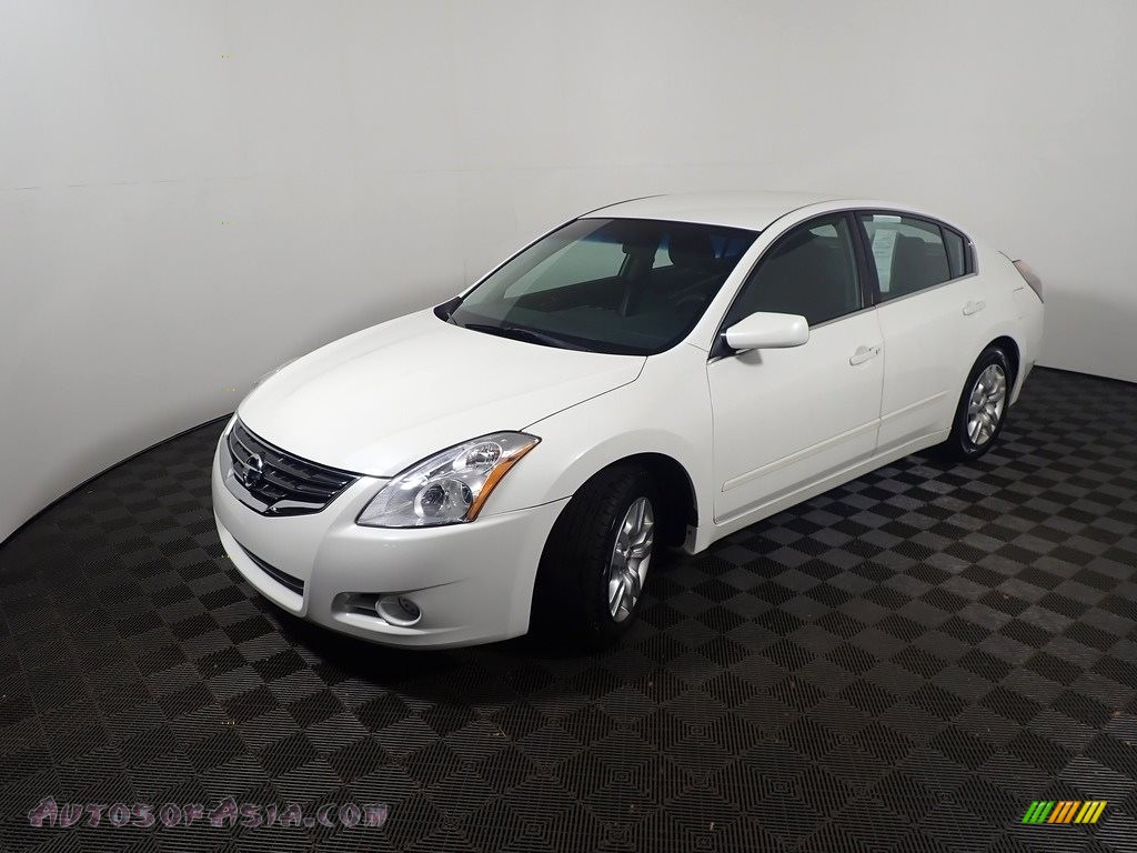 2012 Altima 2.5 S - Winter Frost White / Charcoal photo #7