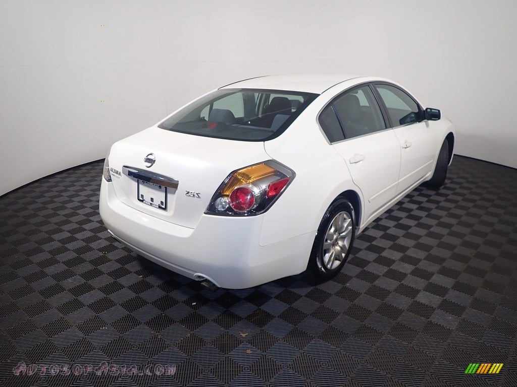 2012 Altima 2.5 S - Winter Frost White / Charcoal photo #13