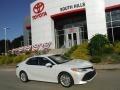 Toyota Camry XLE Wind Chill Pearl photo #2