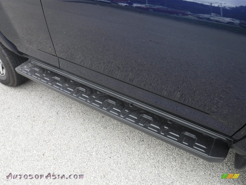2020 4Runner TRD Off-Road Premium 4x4 - Nautical Blue Metallic / Black photo #11