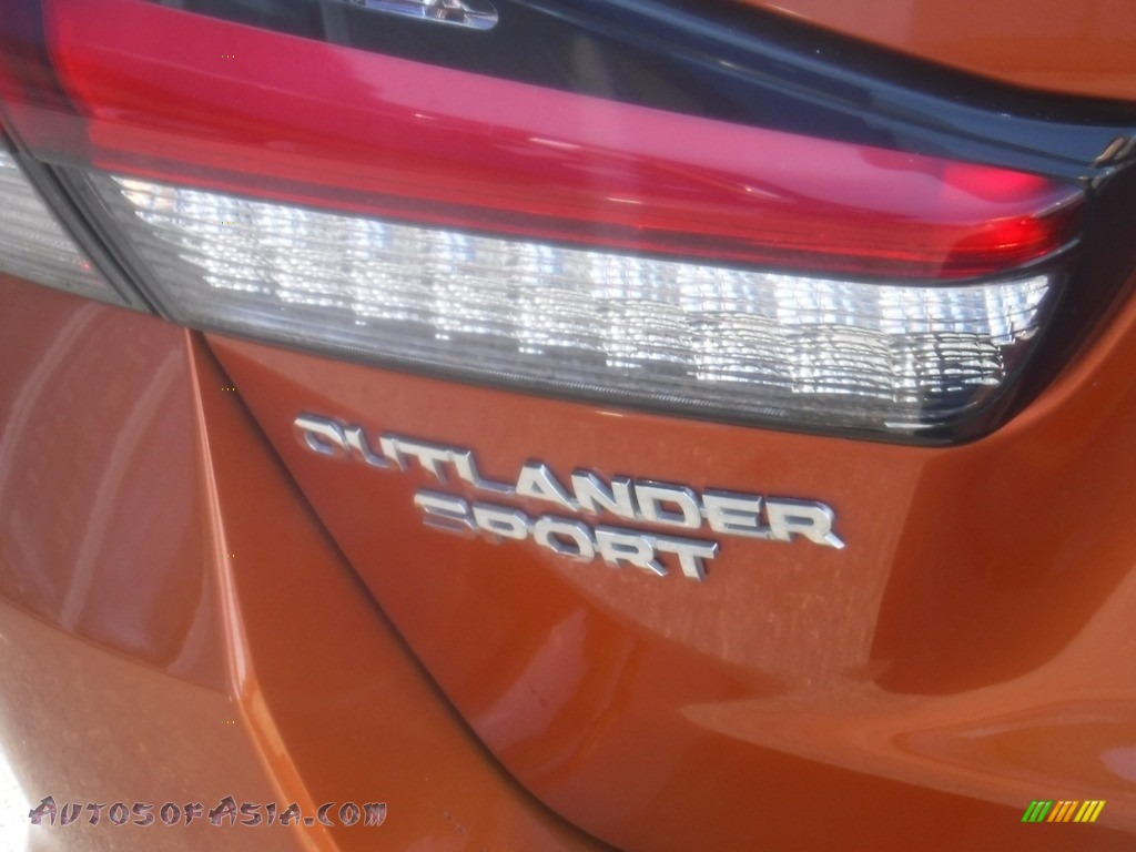 2021 Outlander Sport SE - Sunshine Orange Metallic / Black photo #10