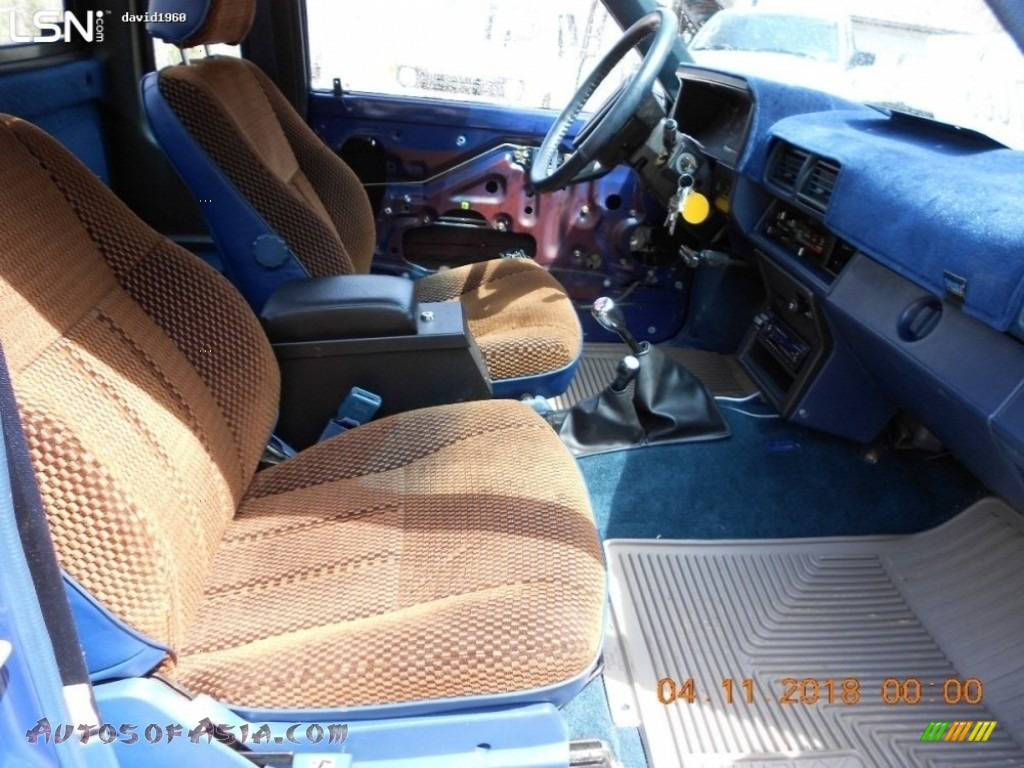 1986 Pickup SR5 Extended Cab 4x4 - Medium Blue / Blue photo #2