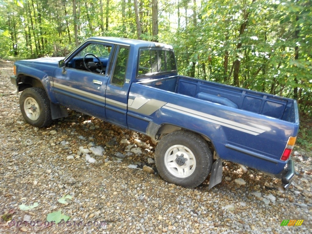 1986 Pickup SR5 Extended Cab 4x4 - Medium Blue / Blue photo #10