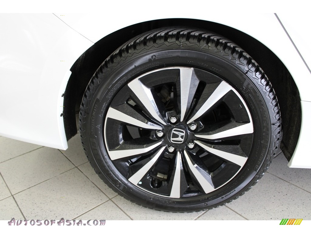 2022 Civic EX Sedan - Platinum White Pearl / Black photo #6