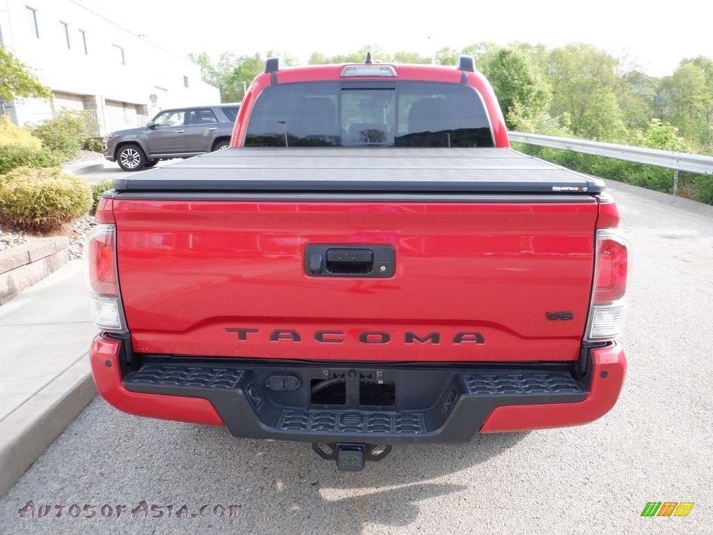 2022 Tacoma TRD Off Road Double Cab 4x4 - Barcelona Red Metallic / Cement/Black photo #17