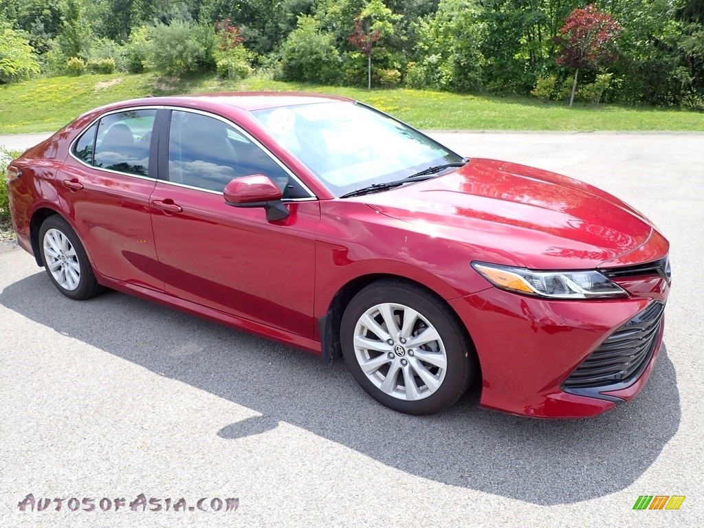 2020 Camry LE - Ruby Flare Pearl / Black photo #2