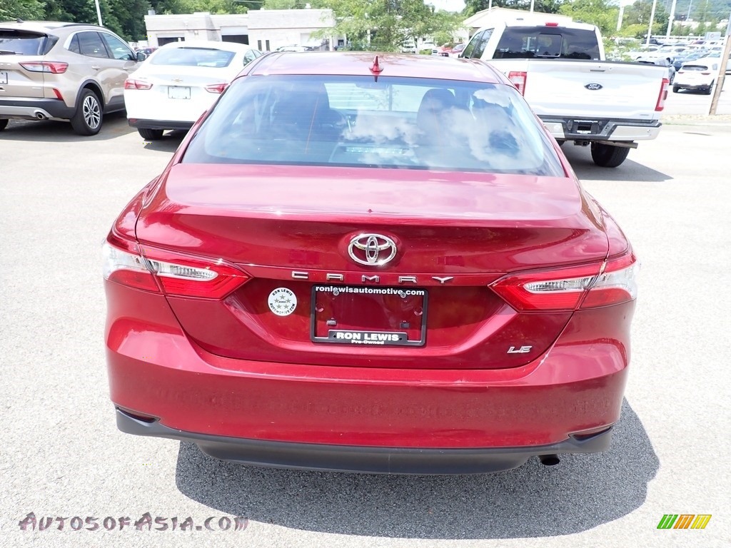 2020 Camry LE - Ruby Flare Pearl / Black photo #7