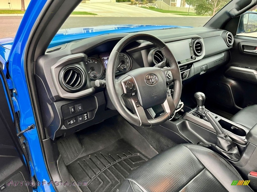 2020 Tacoma TRD Off Road Double Cab 4x4 - Voodoo Blue / Black photo #5