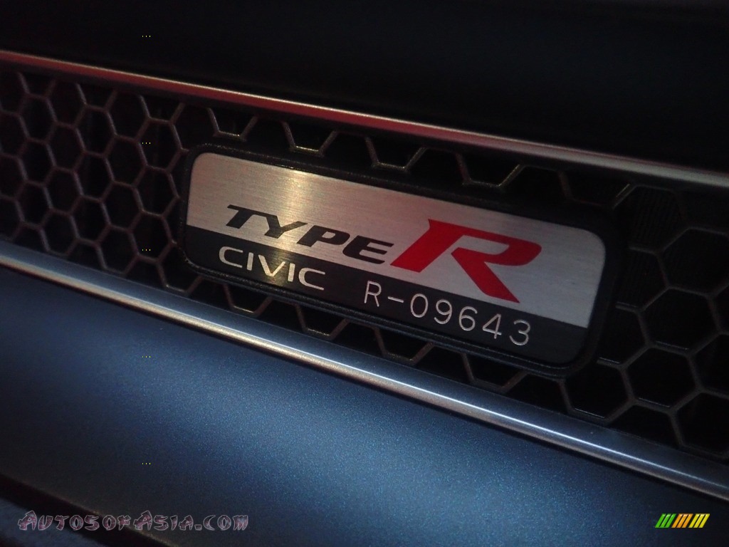 2023 Civic Type R - Crystal Black Pearl / Black/Red photo #16