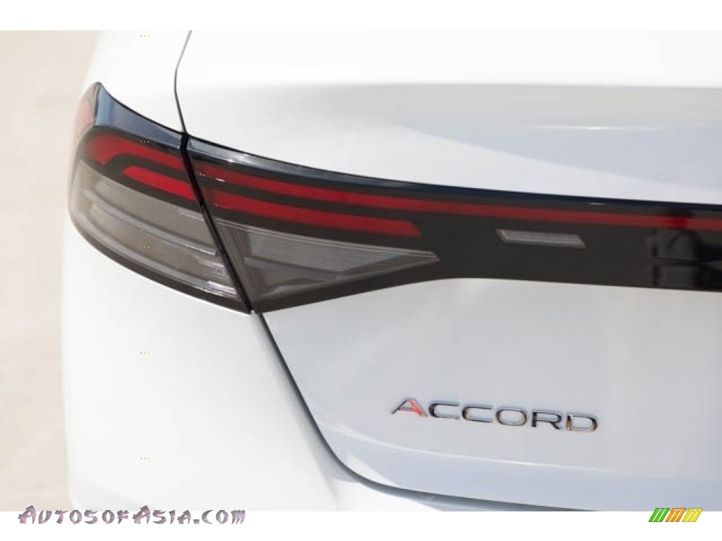 2024 Accord Touring Hybrid - Platinum White Pearl / Gray photo #8
