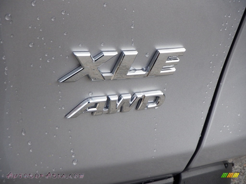 2024 RAV4 XLE Premium AWD - Silver Sky Metallic / Black photo #8