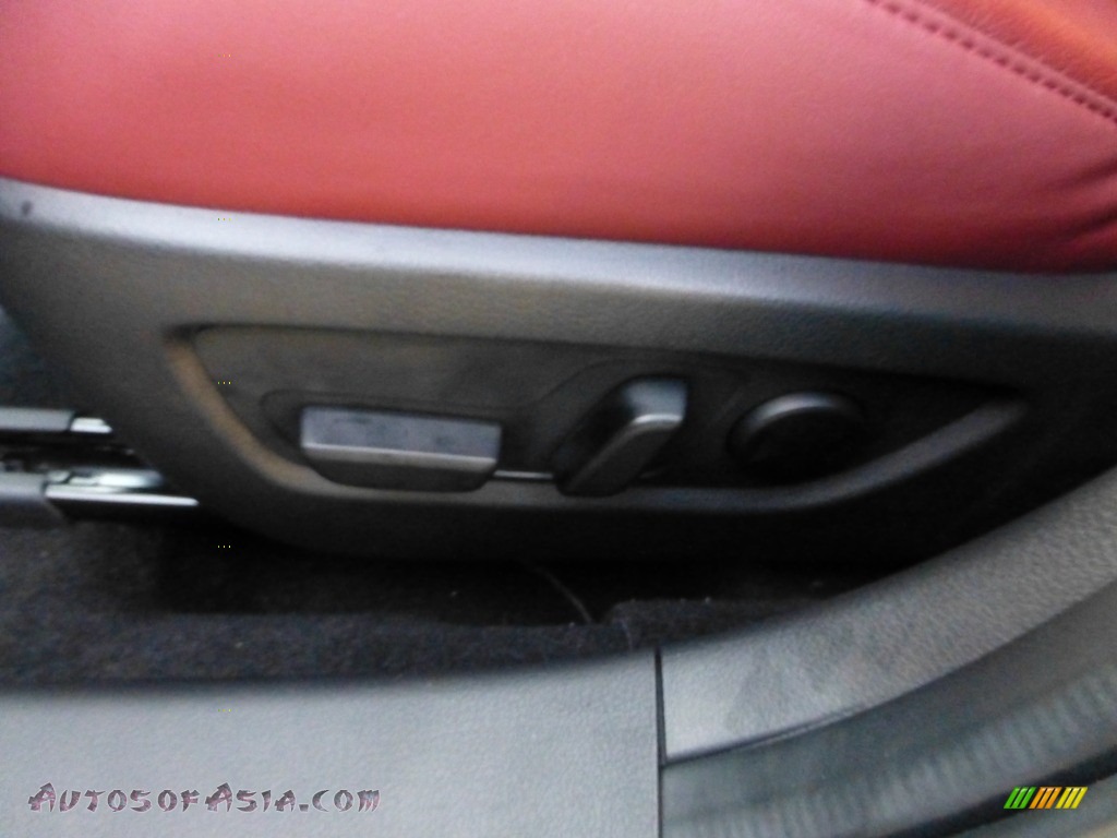 2024 CX-30 S Carbon Edition AWD - Polymetal Gray Metallic / Red photo #14
