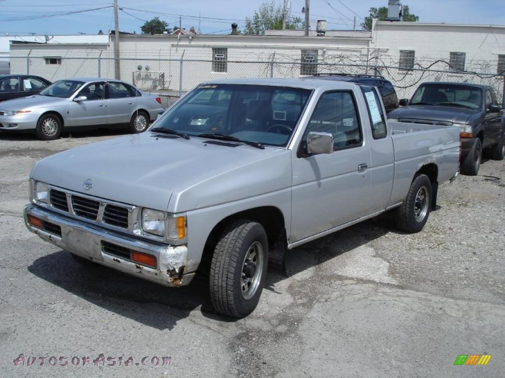 1993 Nissan hardbody pickup truck #4