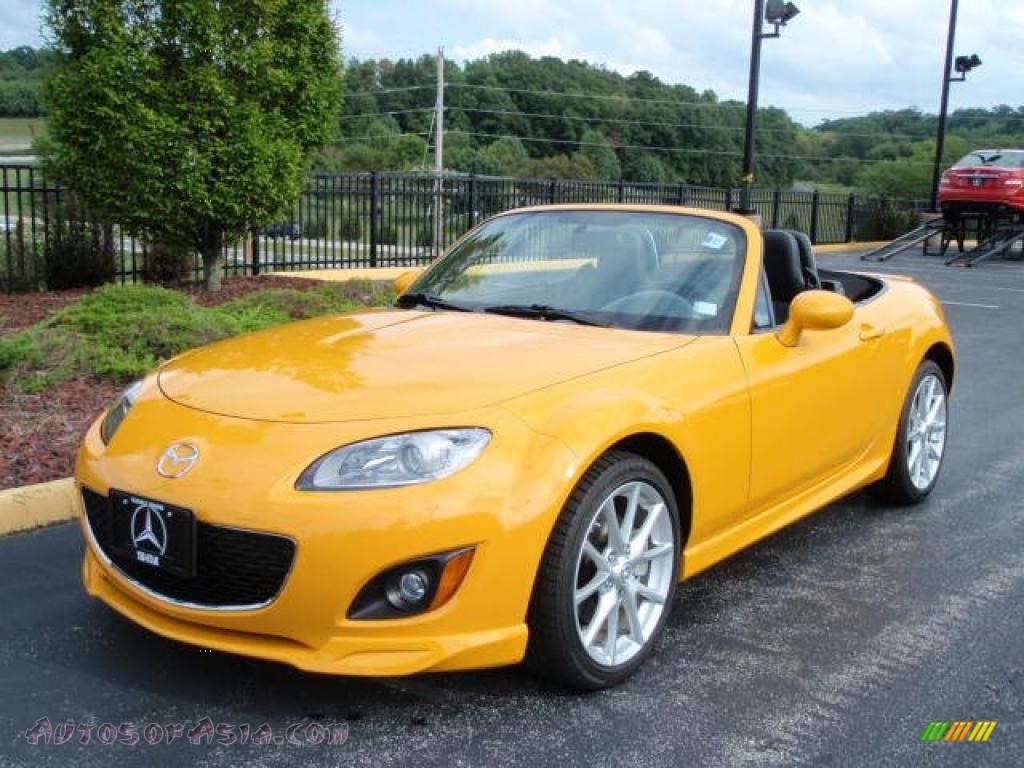 2009 Mazda MX5 Miata Grand Touring Roadster in Competition Yellow